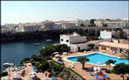 Book bargain holidays to es castell - Rey Carlos III
