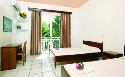 http://www.travelshopinabox.com/images/cosmos/gbae_ss11zkdori1.jpg