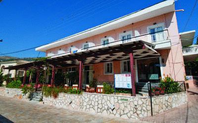 Book bargain holidays to kassiopi - Hotel Oasis